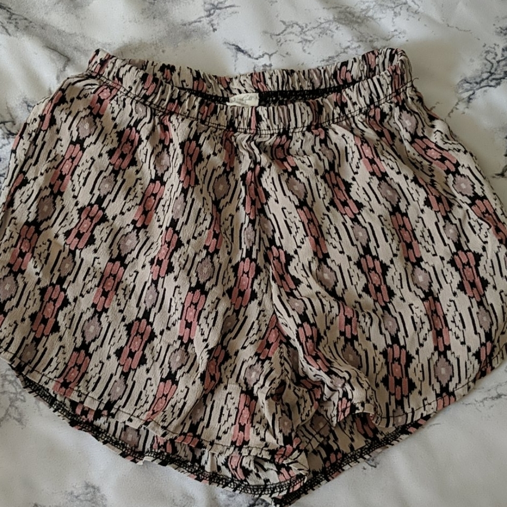 Brandy Melville Shorts OS
